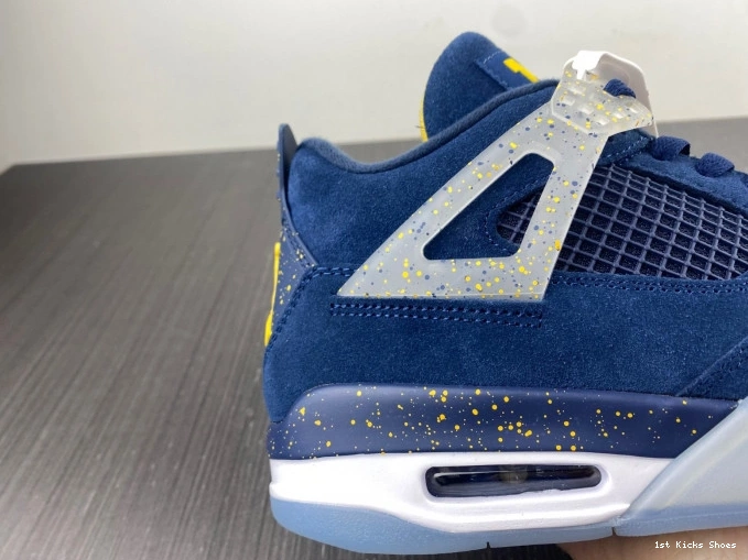 1st Kicks (PE) Michigan 4 Air Retro Jordan AJ4-1036660 0725